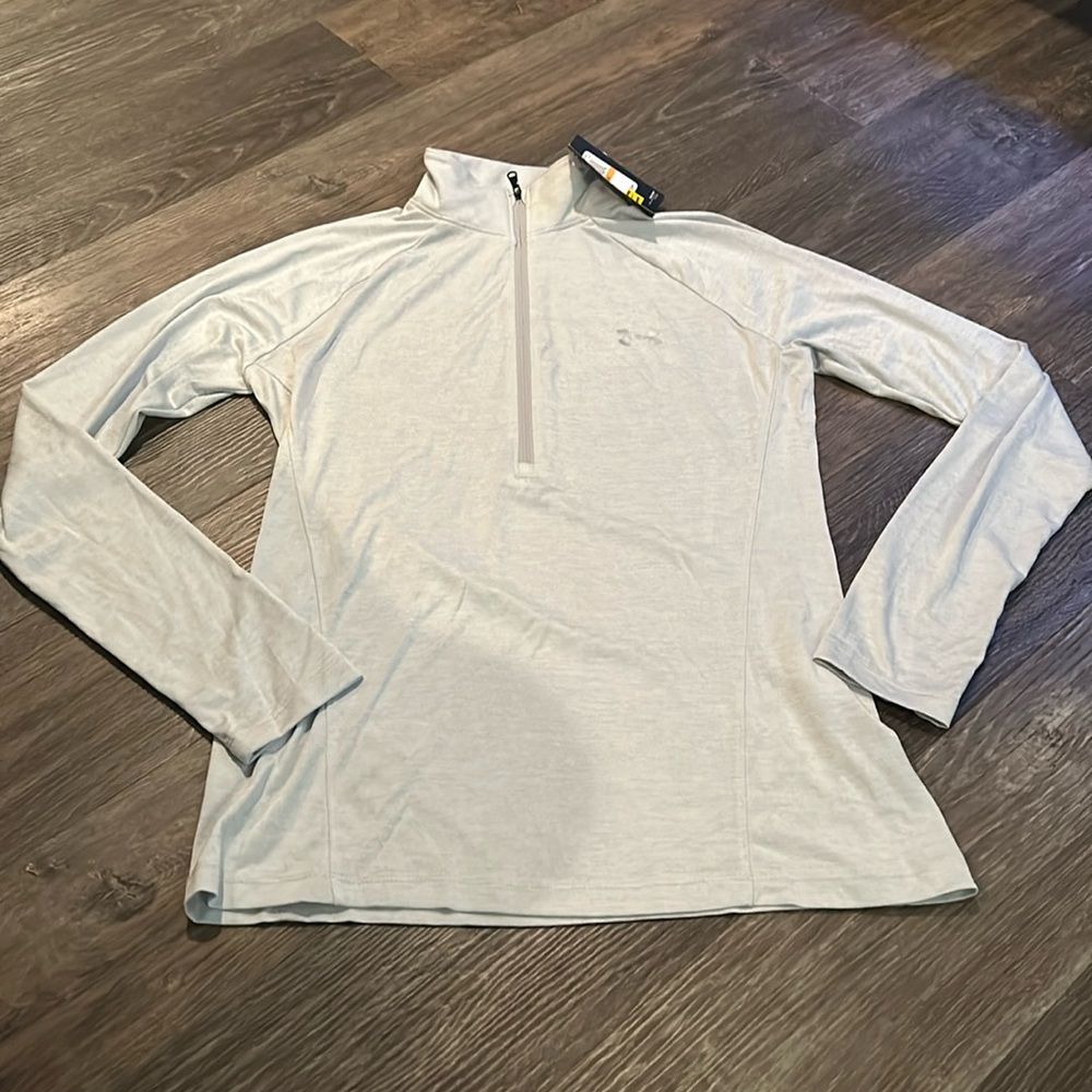 Women’s Under Armour Loose Long Sleeve Shirt Sz S NWT